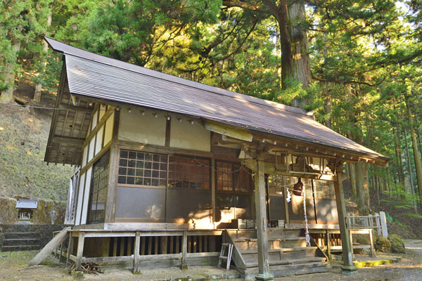 cm-栗生神社-01