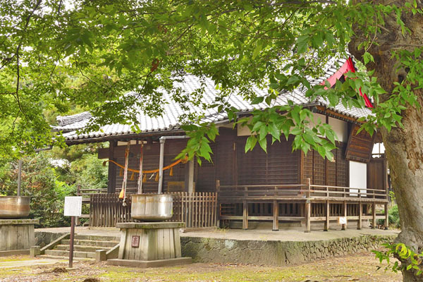 cm-今城青坂稲実池上神社-01