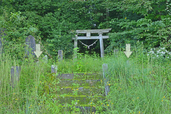 熊田坂温泉神社石像-見出_01